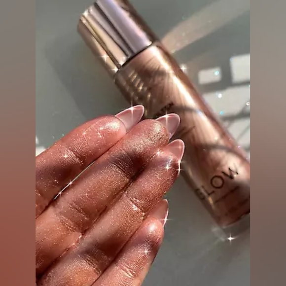 New Revolution Shimmer Body Glow ROSE GOLD - Picture 4 of 4